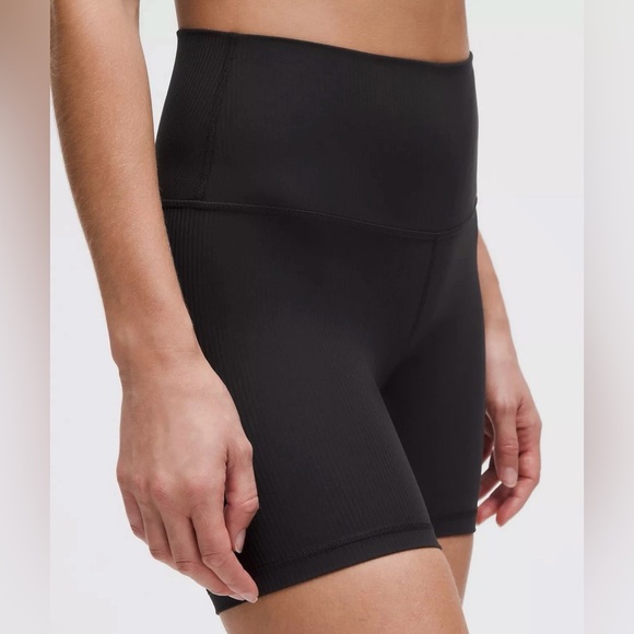 NEW Lululemon Align Ribbed High-Rise Short 6" Size 4 Black Color Shorts Women’s - Picture 4 of 8